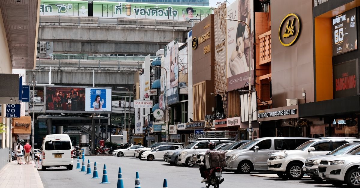 Bang Khen district guide in Bangkok